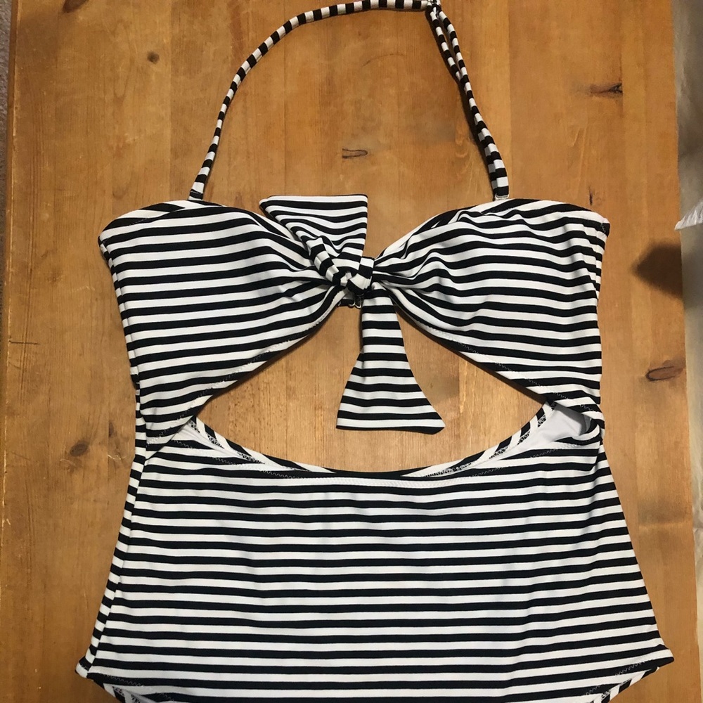 Cupshe One-Piece Swim